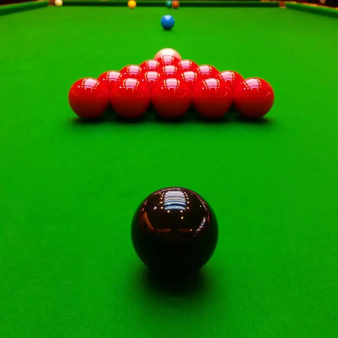 奥沙利文VS麦克吉尔斯：2023斯诺克国际锦标赛巅峰对决！火箭与挑战者的台球盛宴